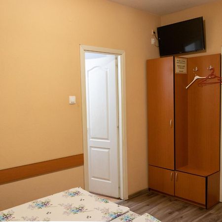 Hotel Tranzit Одорхею-Секуєск Екстер'єр фото