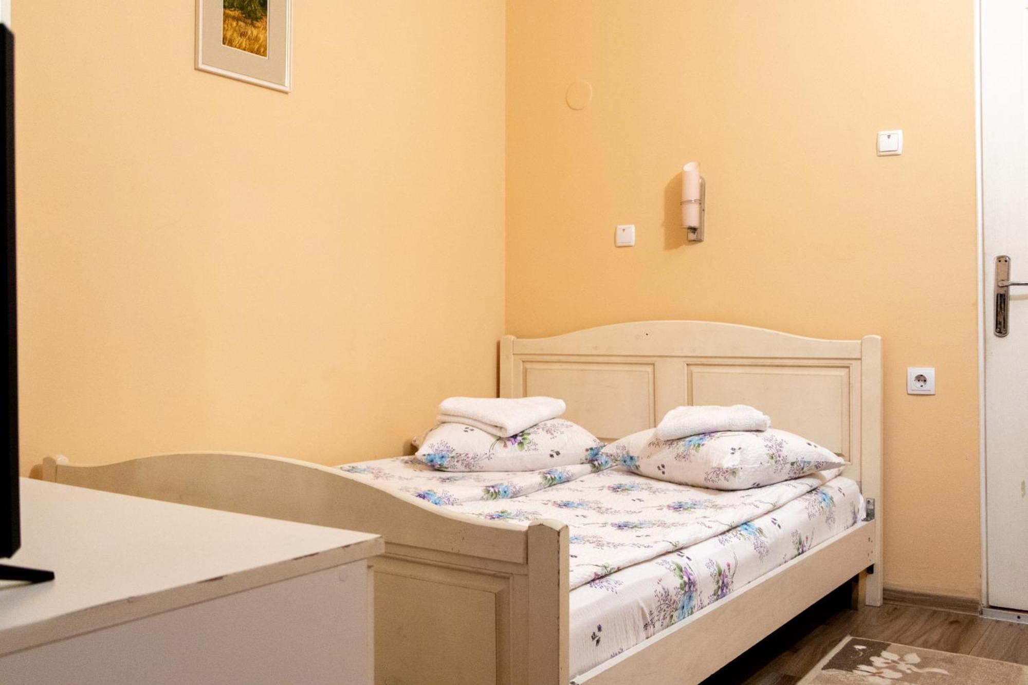 Hotel Tranzit Одорхею-Секуєск Екстер'єр фото
